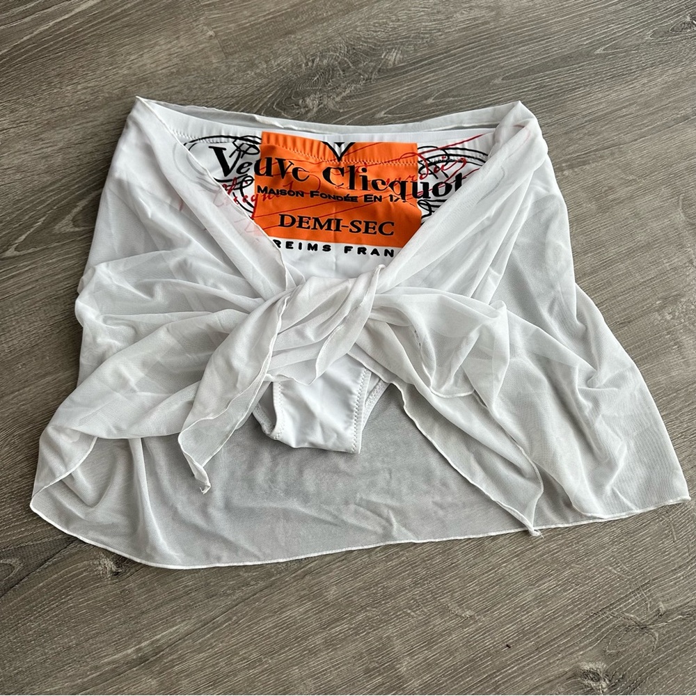 Veuve Clicquot White Bikini Bottoms and White Sarong - Picture 9 of 9